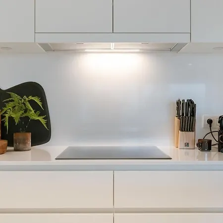 Huswell - Beautiful Overlooking The Marina Οστένδη