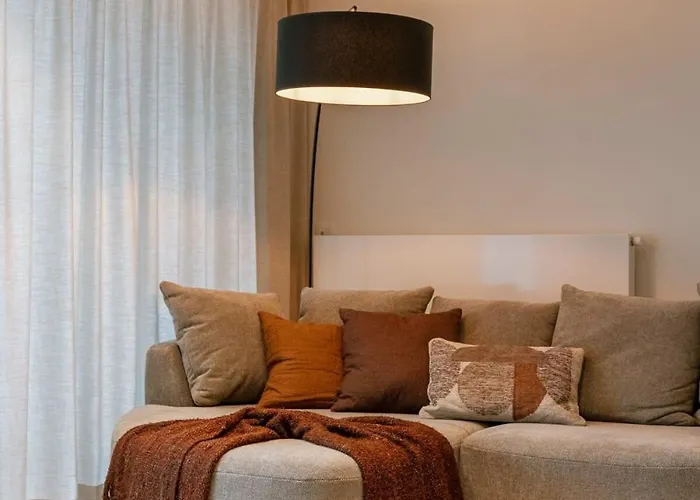 Huswell - Beautiful Overlooking The Marina Διαμέρισμα *