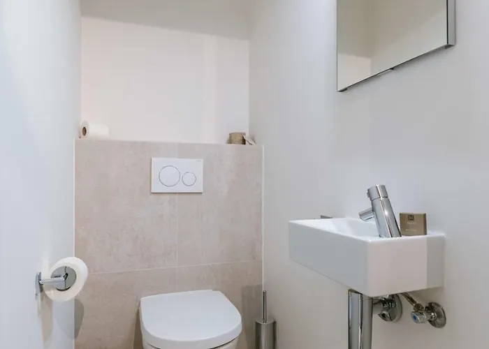 Huswell - Beautiful Overlooking The Marina Οστένδη