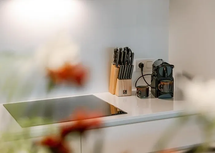 Huswell - Beautiful Overlooking The Marina *