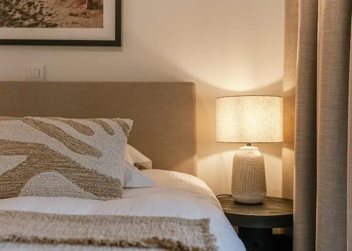 Huswell - Beautiful Overlooking The Marina Διαμέρισμα