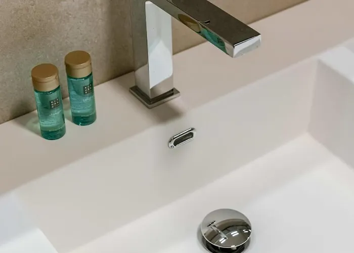 Huswell - Beautiful Overlooking The Marina Διαμέρισμα *