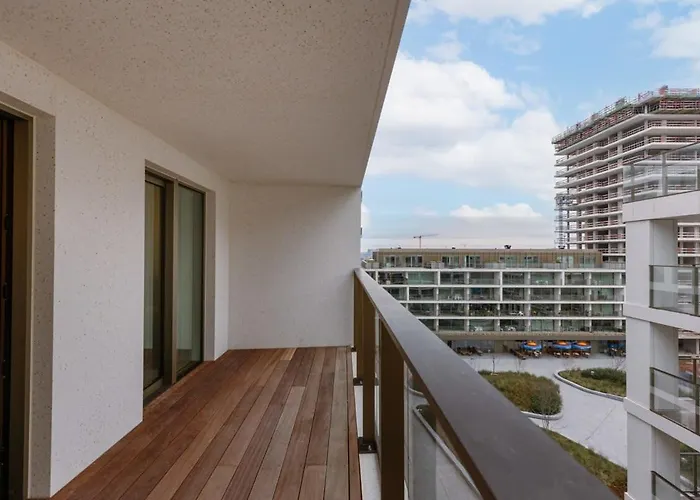 Huswell - Beautiful Overlooking The Marina Οστένδη