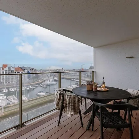 Huswell - Beautiful Overlooking The Marina Apartment Ostend