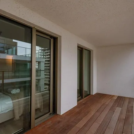 Huswell - Beautiful Overlooking The Marina Apartment Ostend